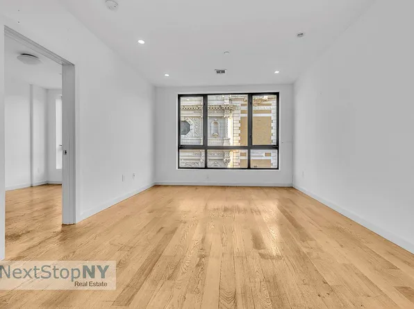 328 Central Ave #4A, Brooklyn, NY 11221