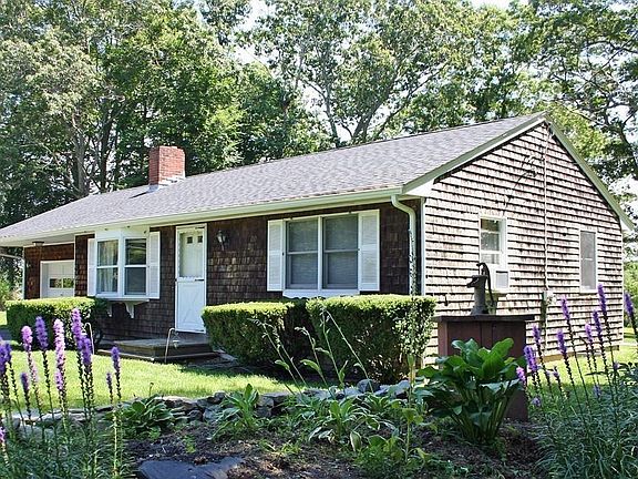 2nd image of 8 Lincoln St