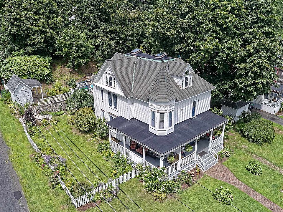 1st image of 126 Davis Ave