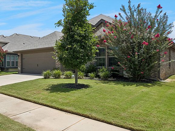 3rd image of 4137 Snowberry Ln