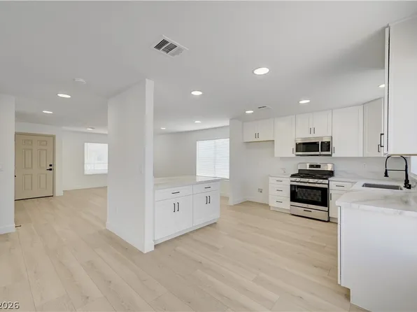 919 High Plains Dr, Henderson, NV 89002