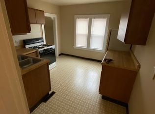 2308 8th St #2, Rockford, IL 61104