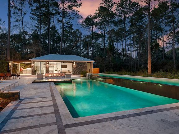 4th image of 10 Riata Dr