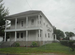 984 York Ave, Pawtucket, RI 02861