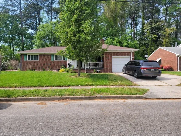 3700 N Ingleside Dr, Norfolk, VA 23502