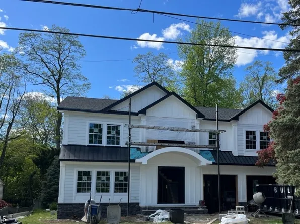 445 Beech Ave, Paramus Boro, NJ 07652
