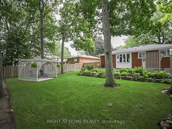 4th image of 14 Forest Rd