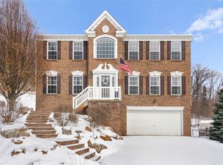 8023 Maureen Dr, Cranberry Township, PA 16066