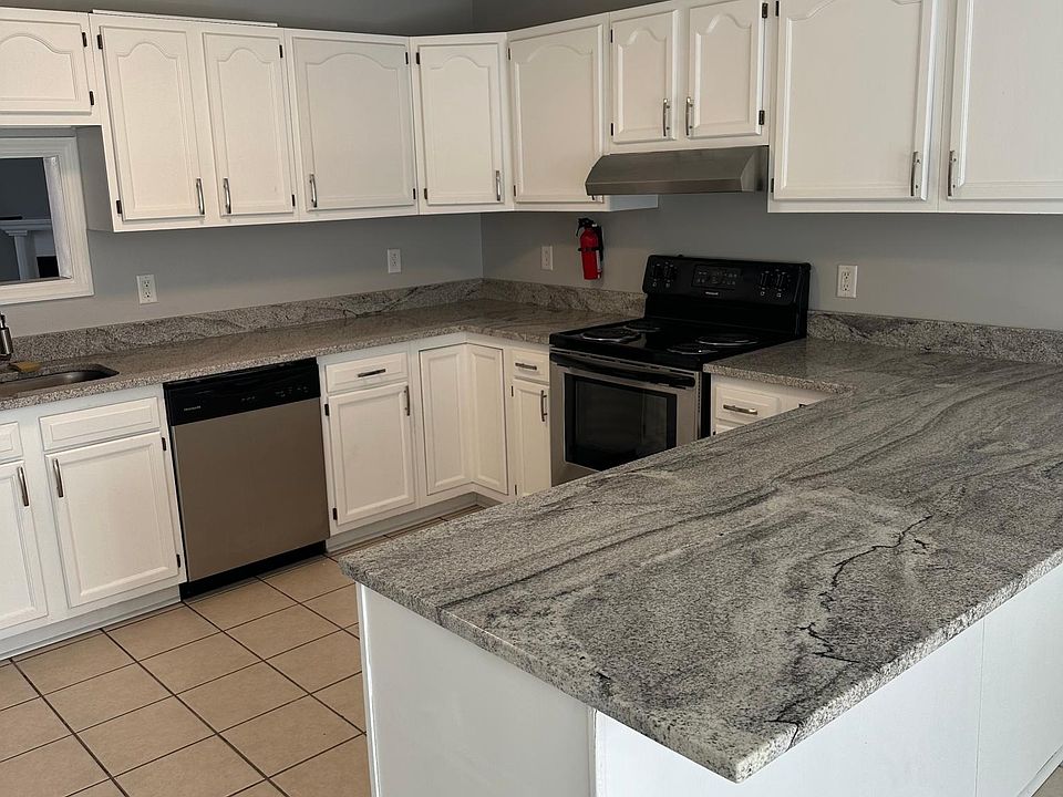 1st image of 119 Rystan Pl