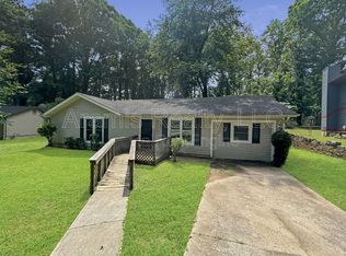 9241 Woodhill Ln, Jonesboro, GA 30238
