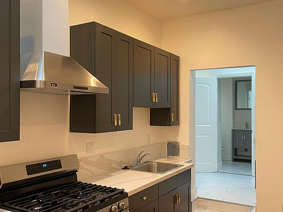 5th image of 3401 26th St