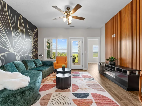 3009 N Vineyards Terrace #1 BLDG 46, Branson, MO 65616