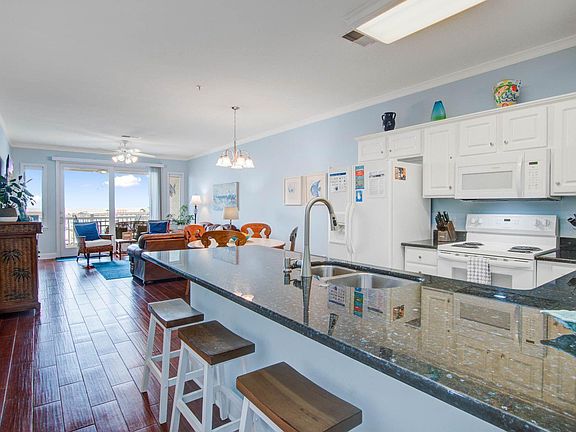 5th image of 114 W Arctic Ave #B302