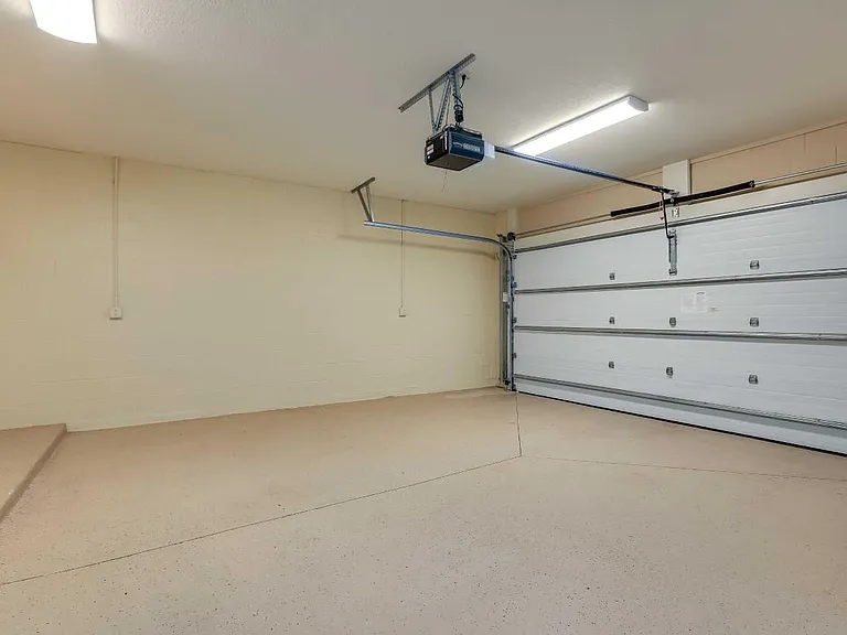 2 Car Garage