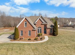 3870 Hangar Run, Sophia, NC 27350