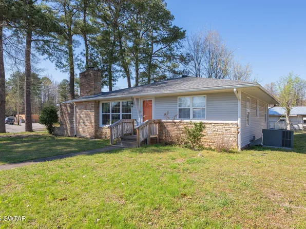 300 Holmes St, Lexington, TN 38351