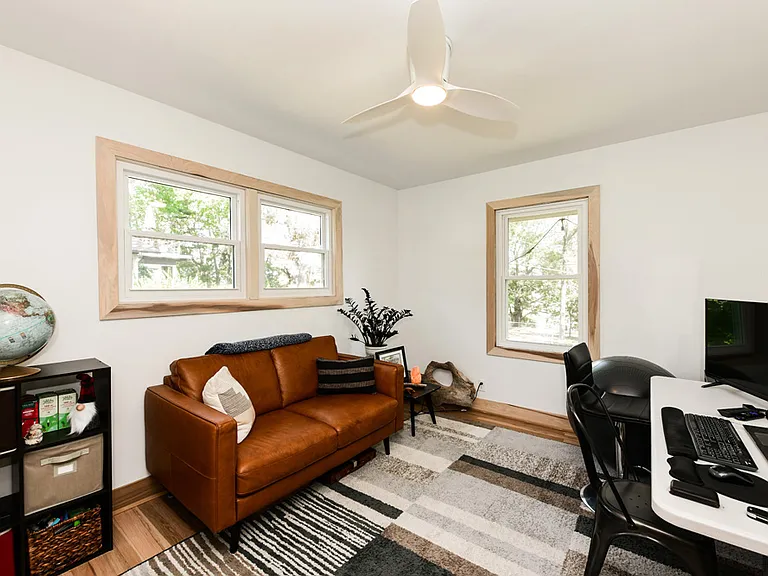 10526 Forrest Dr — Photo 17
