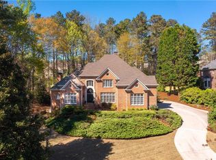 2210 River Cliff Dr, Roswell, GA 30076