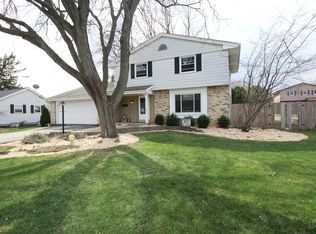 W173N8423 Robert Ave, Menomonee Falls, WI 53051
