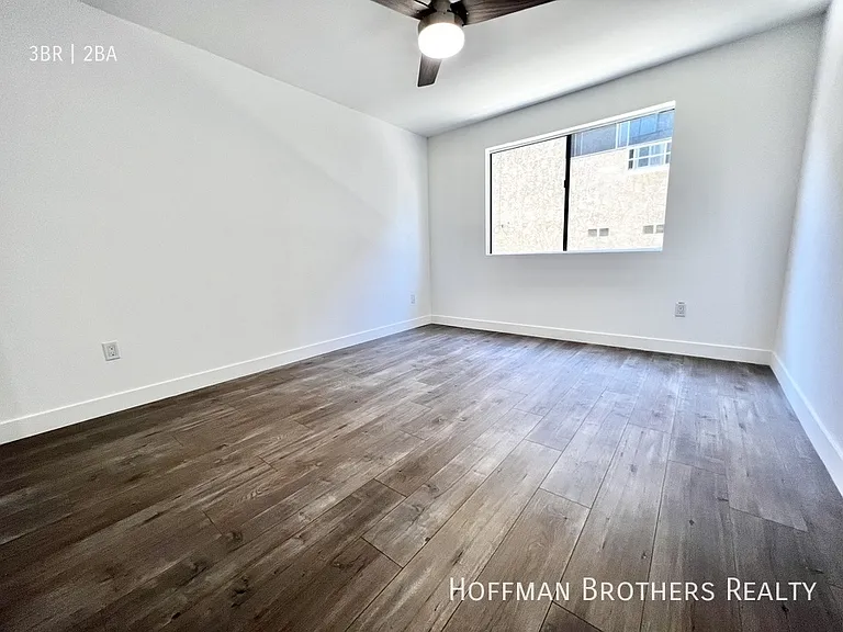 11941 Weddington St #202 — Photo 8