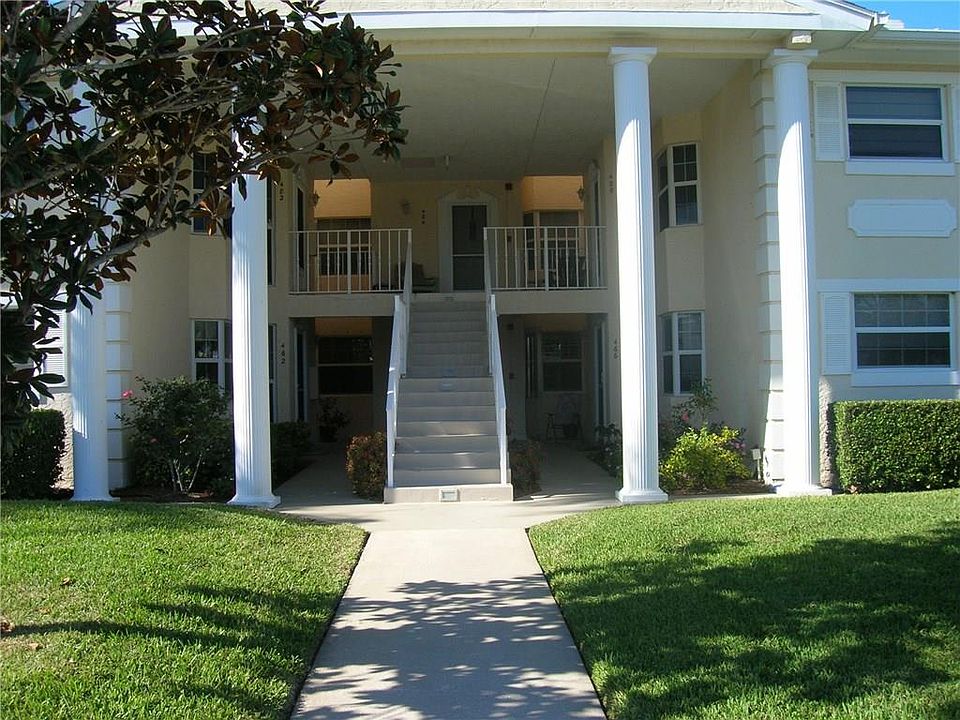 1st image of 408 Grove Isle Cir #408