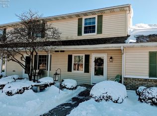 710 Creekside Dr, Huron, OH