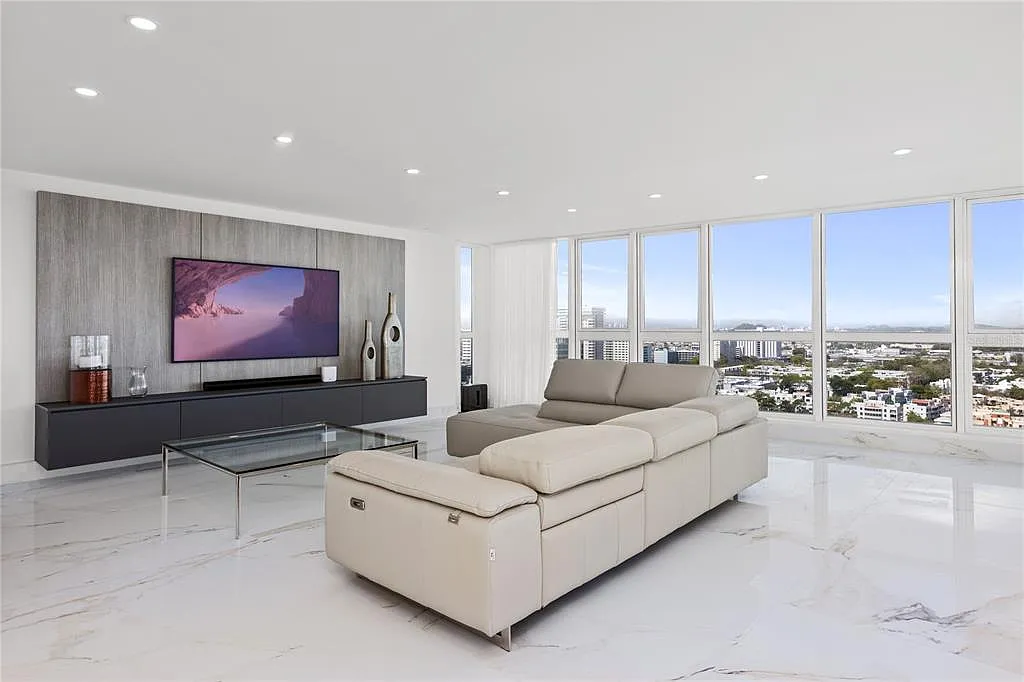 2 bed, 2.5 bath, 1812 sqft, $6,000 — Photo 3