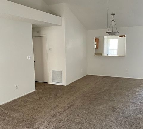 5th image of 1043 Neely St
