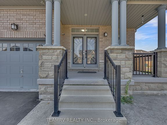 5th image of 1161 Upper Thames Dr