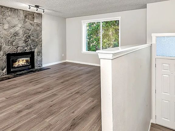 3rd image of 26628 Timberlane Dr SE
