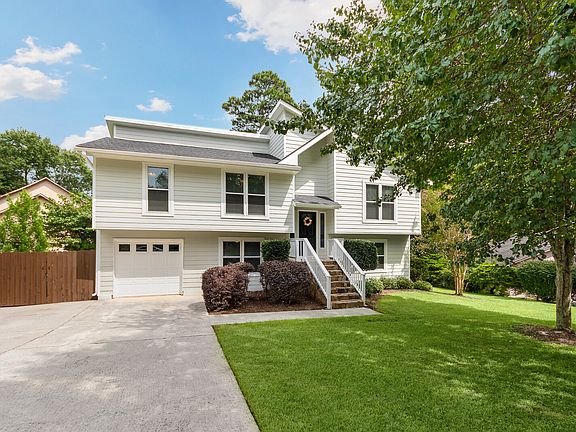 3rd image of 9805 Lake Forest Way