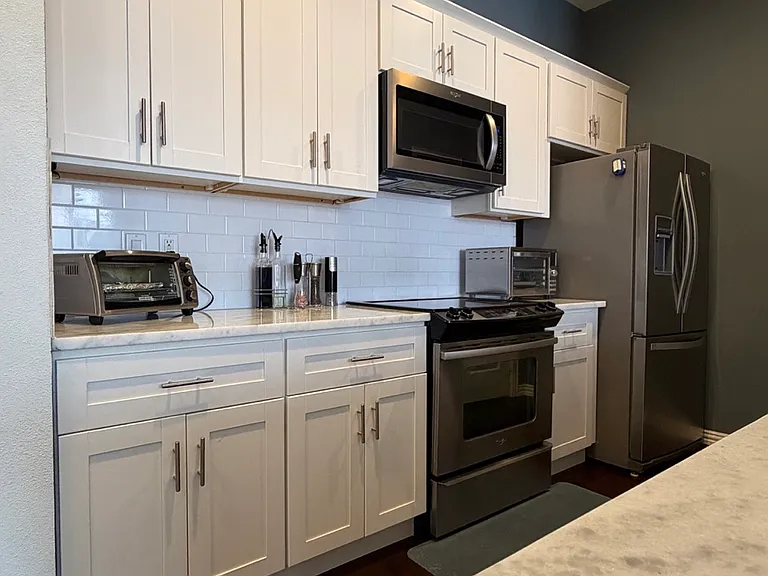 2305 Worthington St #102 — Photo 3