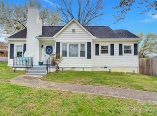 906 Mount Olivet Rd, Kannapolis, NC 28083