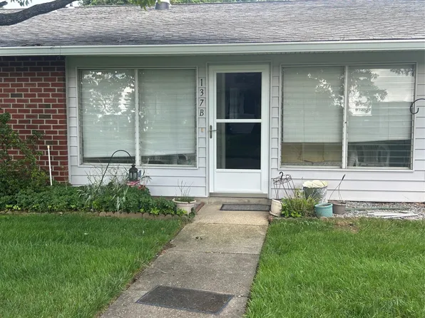 137 Eastbourne Court #B, Ridge, NY 11961