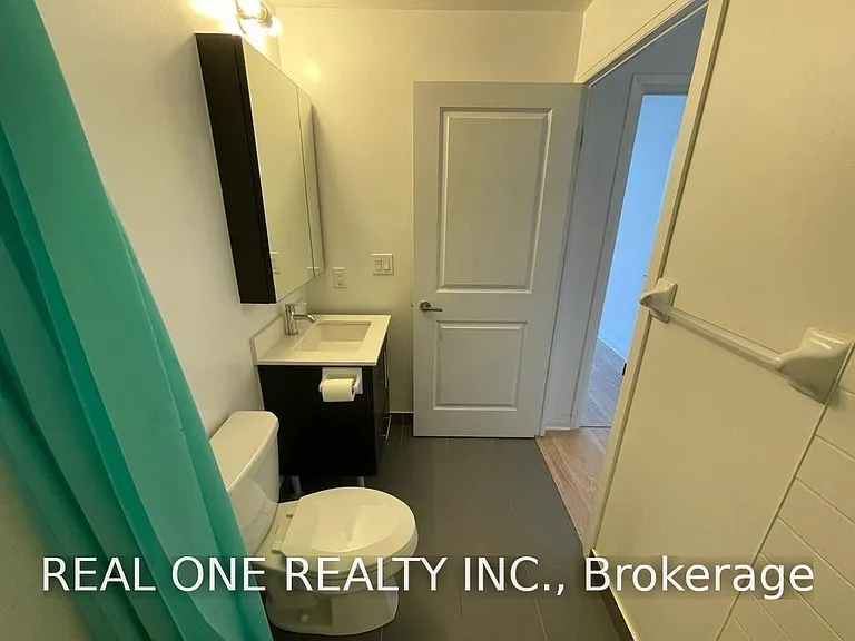 55 Oneida Cres #1605 — Photo 17