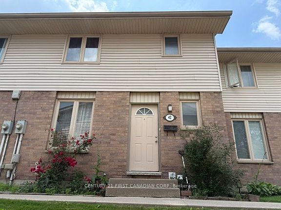 4th image of 1855 Aldersbrook Rd W #42