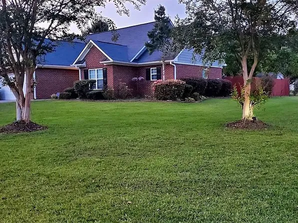 601 Riverside Dr NW, Calhoun, GA 30701