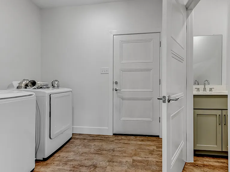 3260 W Crawford St #601 — Photo 6