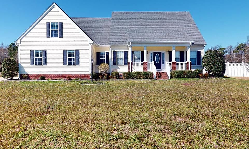 1st image of 203 Dogwood Estates Ln