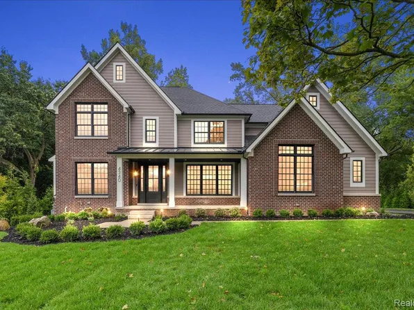 4340 Charing Way, Bloomfield Hills, MI 48304