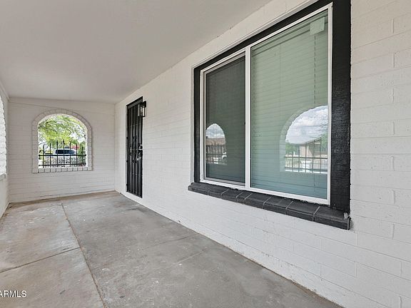 4th image of 4528 N 50TH Avenue