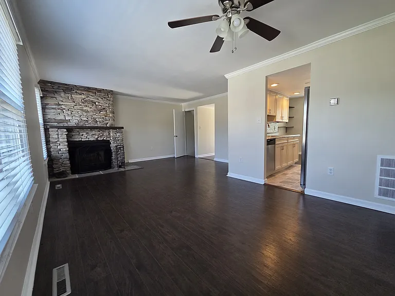 7002 Scotch Dr — Photo 5