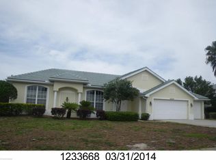 8334 Maybelle Dr, Weeki Wachee, FL 34613
