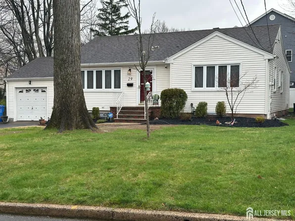 29 Glendale Rd, Colonia, NJ 07067
