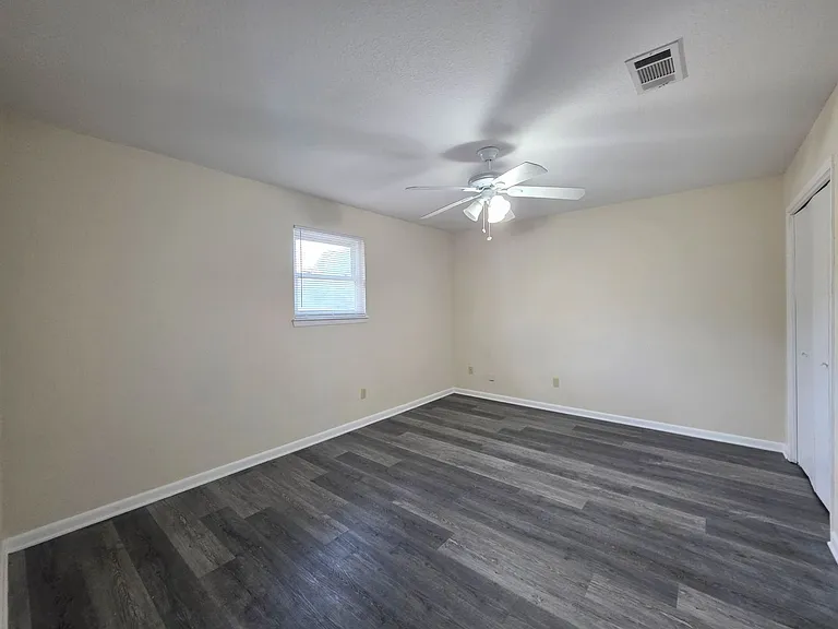 7819 Hearthstone Cir — Photo 28