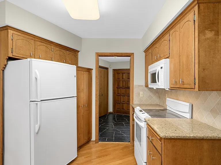 7410 Oaklawn Ave — Photo 17