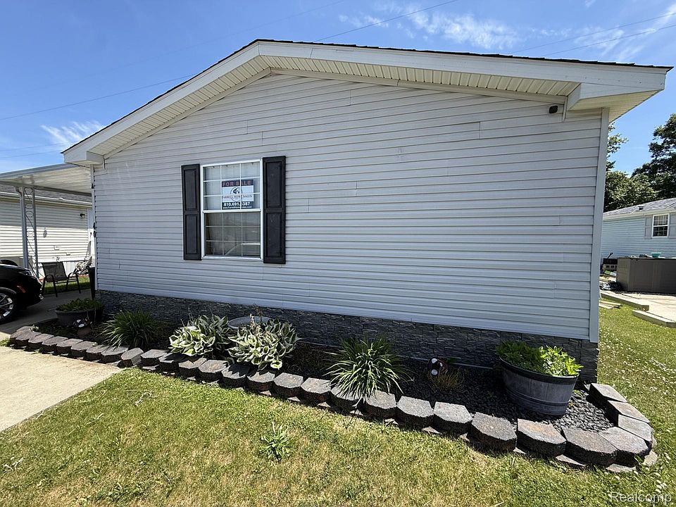 1st image of 40 Bellwood Dr