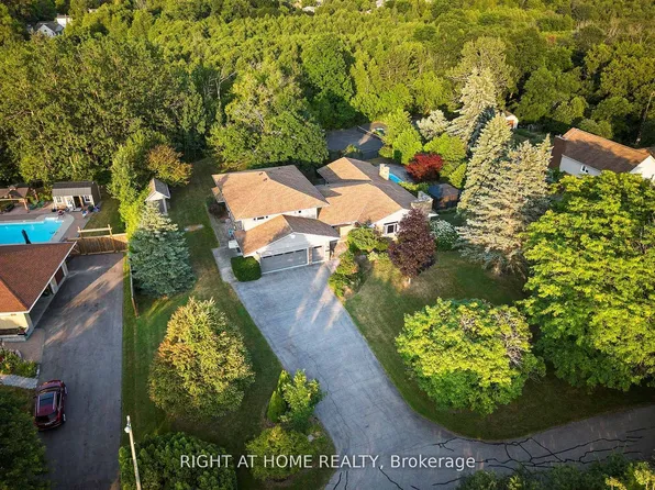 2305 Bowmanville Ave, Clarington, ON L1C 7B5