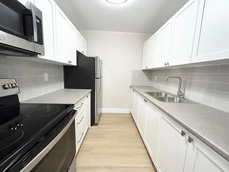 101 Millside Dr #408 — Photo 5