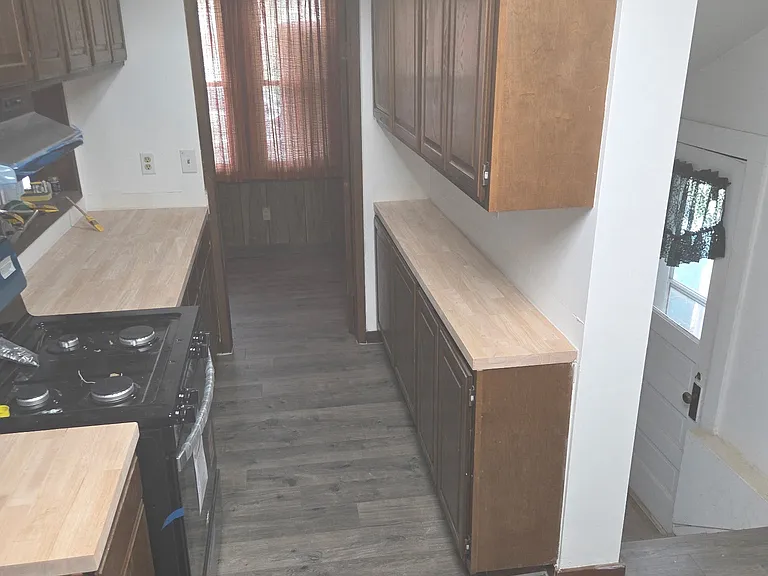 2025 W Kellogg Ave — Photo 6